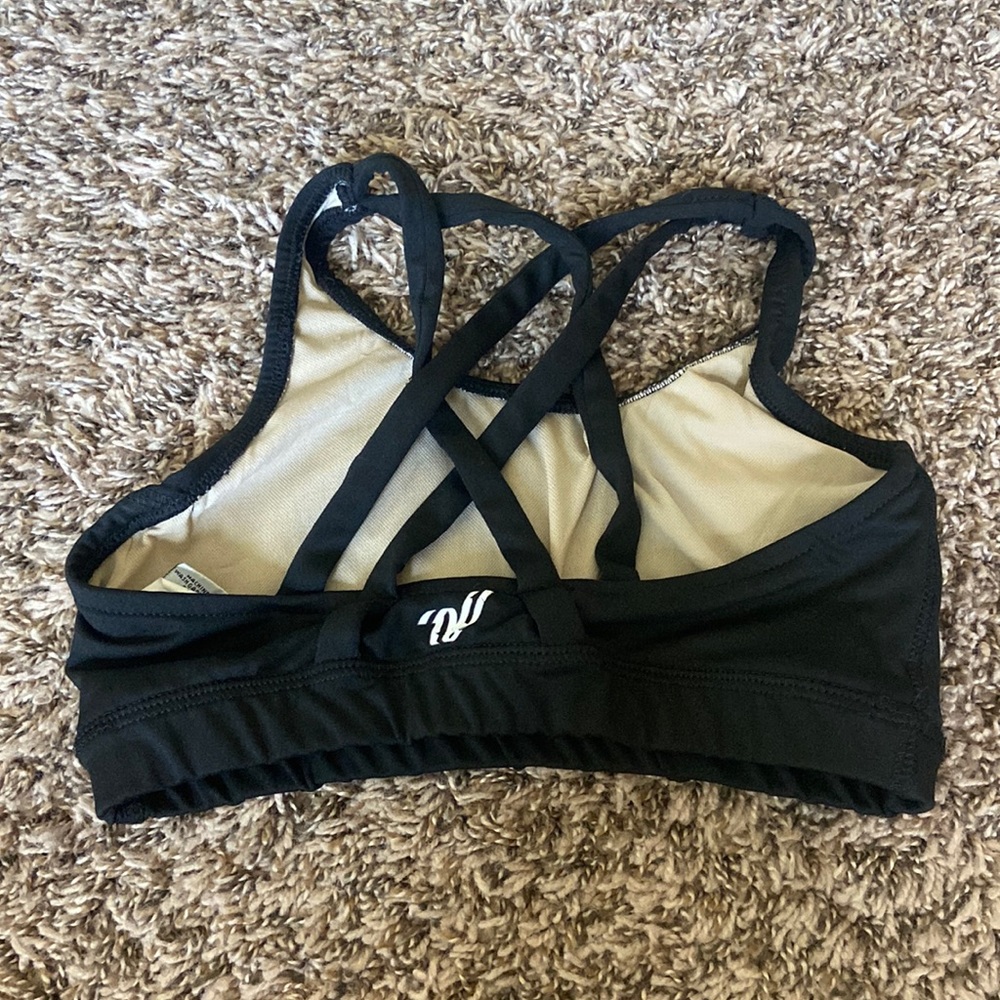 BLACK SPORTS BRA